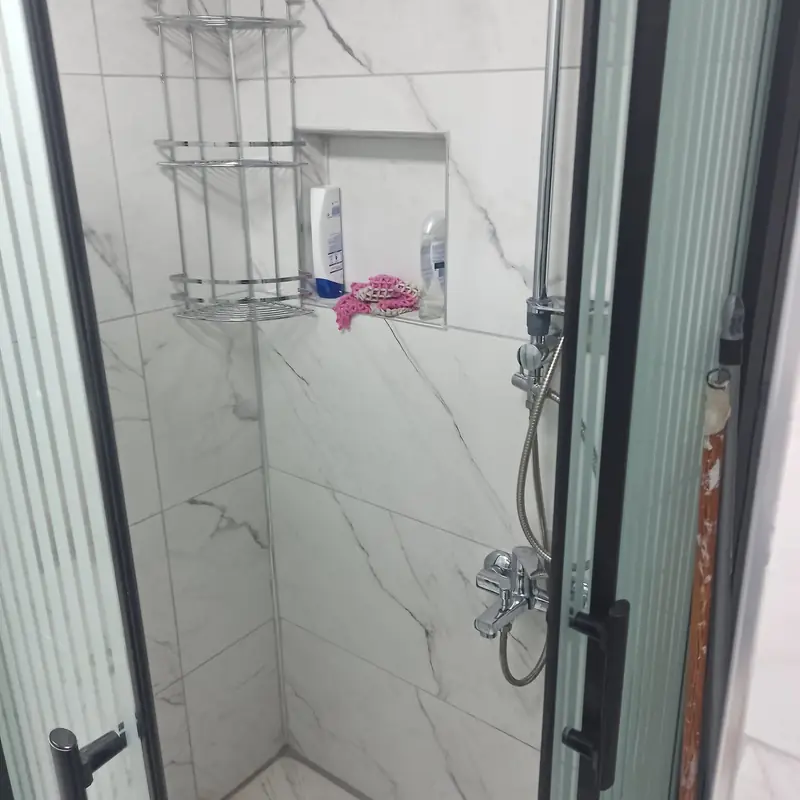 Cam duşakabin ve duş bataryası